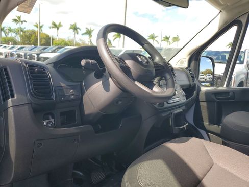 Used 2023 RAM ProMaster 2500 image 9
