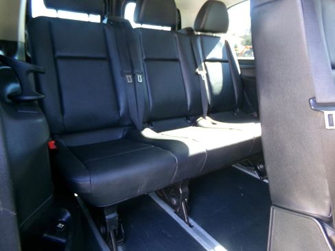 Used 2018 Mercedes-Benz Metris Passenger image 12