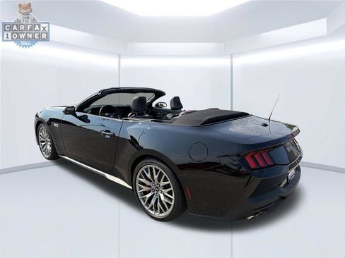 Used 2025 Ford Mustang GT Premium RWD image 39