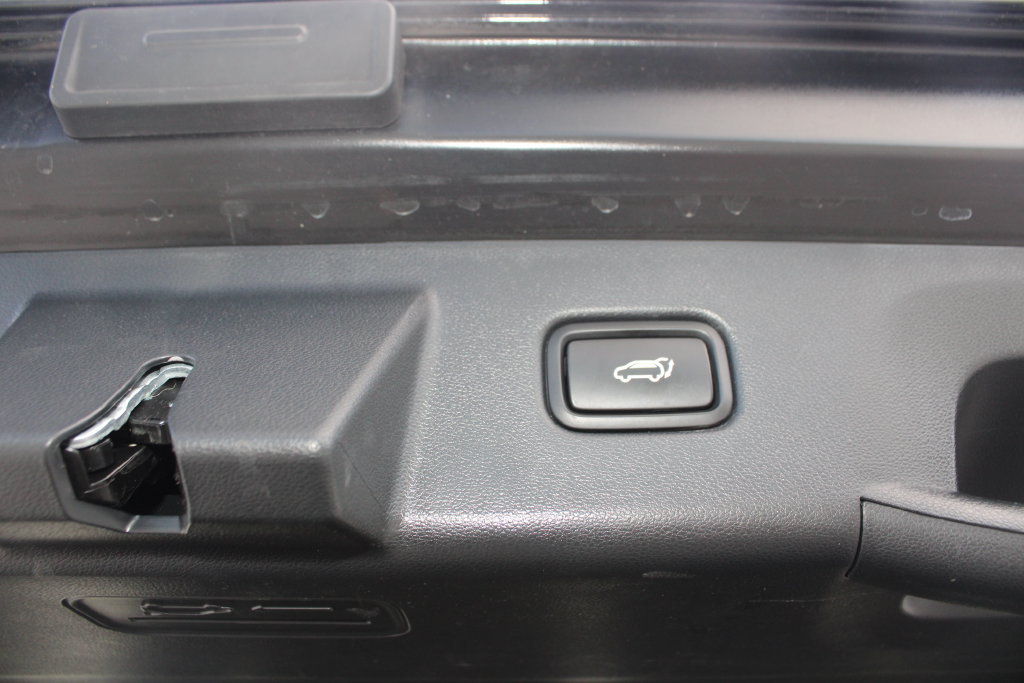 Used 2024 Hyundai Tucson Limited AWD/4WD image 15