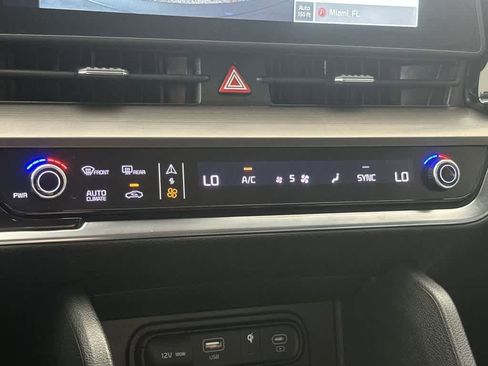 Certified 2023 Kia Sportage EX image 20