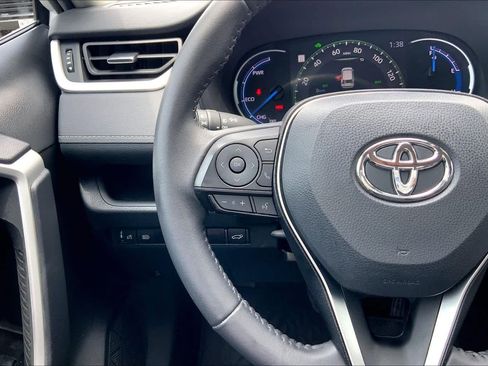 Used 2024 Toyota RAV4 XLE Premium image 24