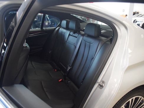 Used 2018 BMW 530i xDrive AWD/4WD image 63