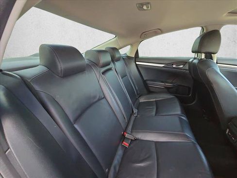 Used 2020 Honda Civic Touring image 19