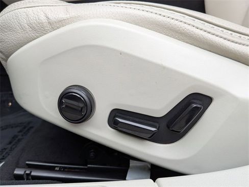 Used 2020 Volvo V60 T5 Cross Country w/ Protection Package Premier image 14