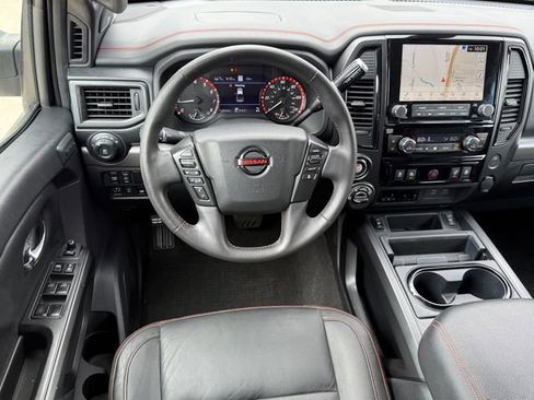 Used 2021 Nissan Titan PRO-4X w/ Pro-4x Convenience Package AWD/4WD image 23