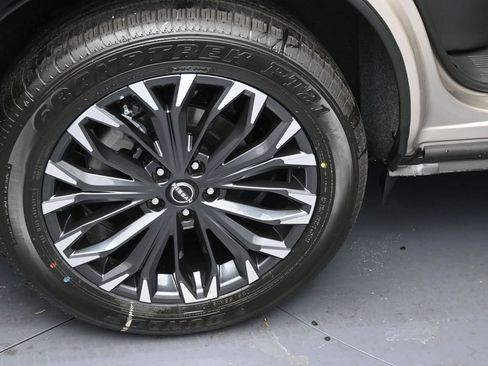 New 2026 Nissan Rogue Platinum w/ Platinum Premium Package image 5