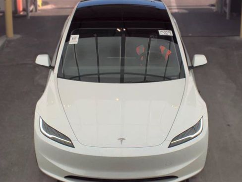 Used 2024 Tesla Model 3 Standard Range RWD image 3