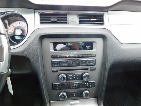 Used 2012 Ford Mustang GT Premium image 10