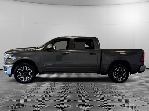 Used 2025 RAM 1500 Laramie AWD/4WD image 5
