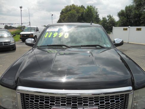 Used 2010 GMC Sierra 1500 SLE w/ (PDW) Pro Sport Package AWD/4WD image 4