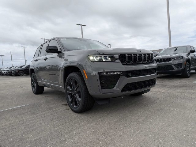 New 2027 Jeep Grand Cherokee Limited AWD/4WD image 2