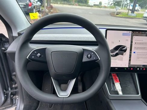 Used 2026 Tesla Model Y Long Range AWD/4WD image 22