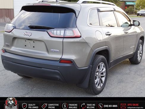 Used 2019 Jeep Cherokee Latitude Plus w/ Comfort/Convenience Group AWD/4WD image 6