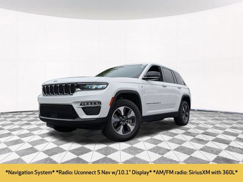 Used 2024 Jeep Grand Cherokee Limited 4xe AWD/4WD image 2