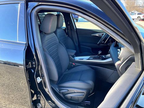 Used 2024 Dodge Hornet R/T w/ R/T Blacktop Package image 11