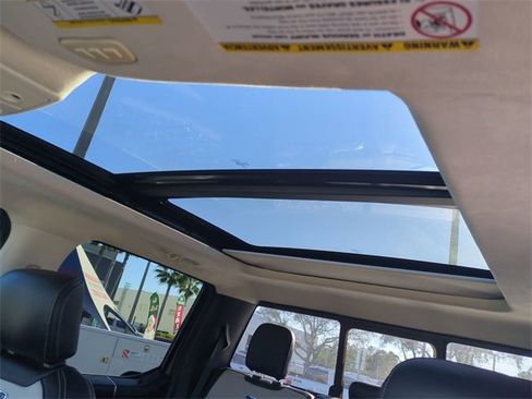 Certified 2021 Ford F250 Limited w/ FX4 Off-Road Package image 20