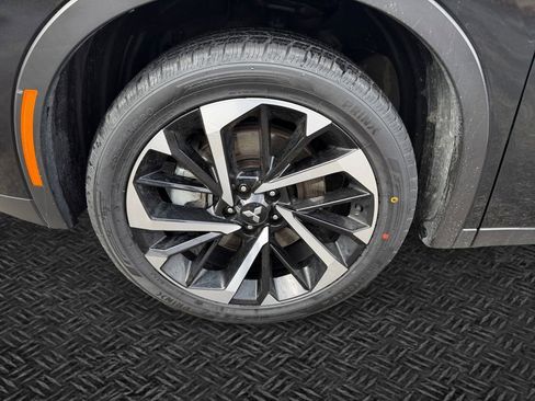 Used 2024 Mitsubishi Outlander SE image 11