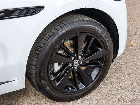 Used 2025 Jaguar F-PACE R-Dynamic S image 13