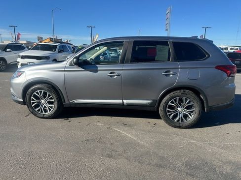 Used 2018 Mitsubishi Outlander ES image 7