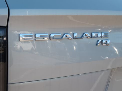 New 2025 Cadillac Escalade IQ Sport 1 image 34
