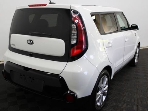 Used 2016 Kia Soul + w/ Audio Package FWD image 6