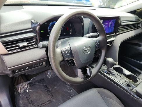 Certified 2025 Toyota Camry LE FWD image 11