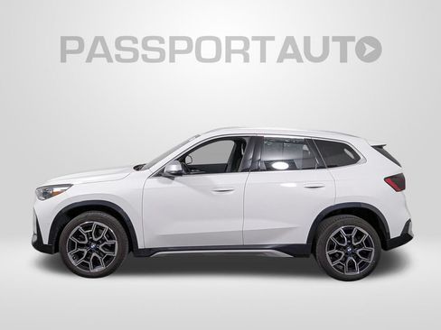 Used 2023 BMW X1 xDrive28i w/ Convenience Package AWD/4WD image 2