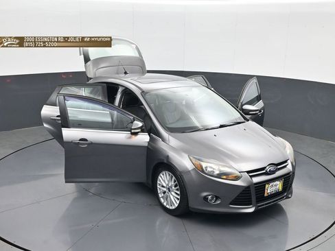 Used 2014 Ford Focus Titanium FWD image 29