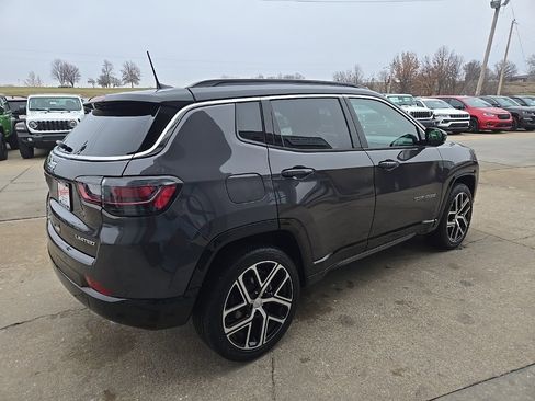 Used 2024 Jeep Compass Limited w/ Elite Group image 10