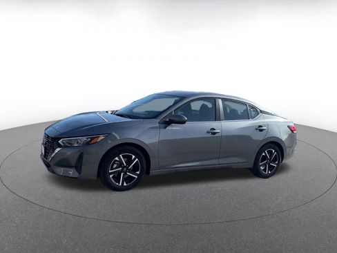 Used 2025 Nissan Sentra SV image 8