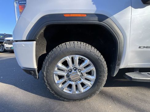 Certified 2022 GMC Sierra 3500 Denali w/ Denali Ultimate Package image 34