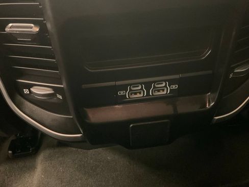Used 2023 RAM 1500 Big Horn AWD/4WD image 34
