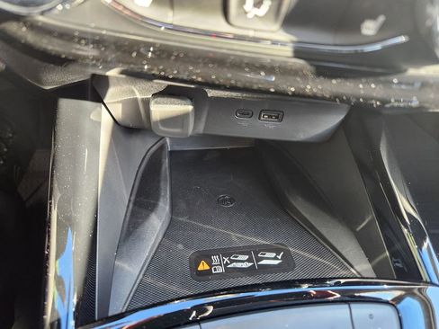 New 2026 Chevrolet Trax ACTIV w/ Sunroof Package FWD image 19