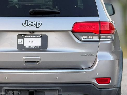 Used 2014 Jeep Grand Cherokee Limited w/ Trailer Tow Group IV image 14