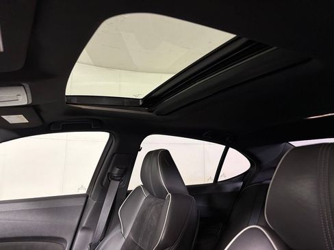 Used 2018 Acura TLX w/ Technology & A-SPEC Package FWD image 18