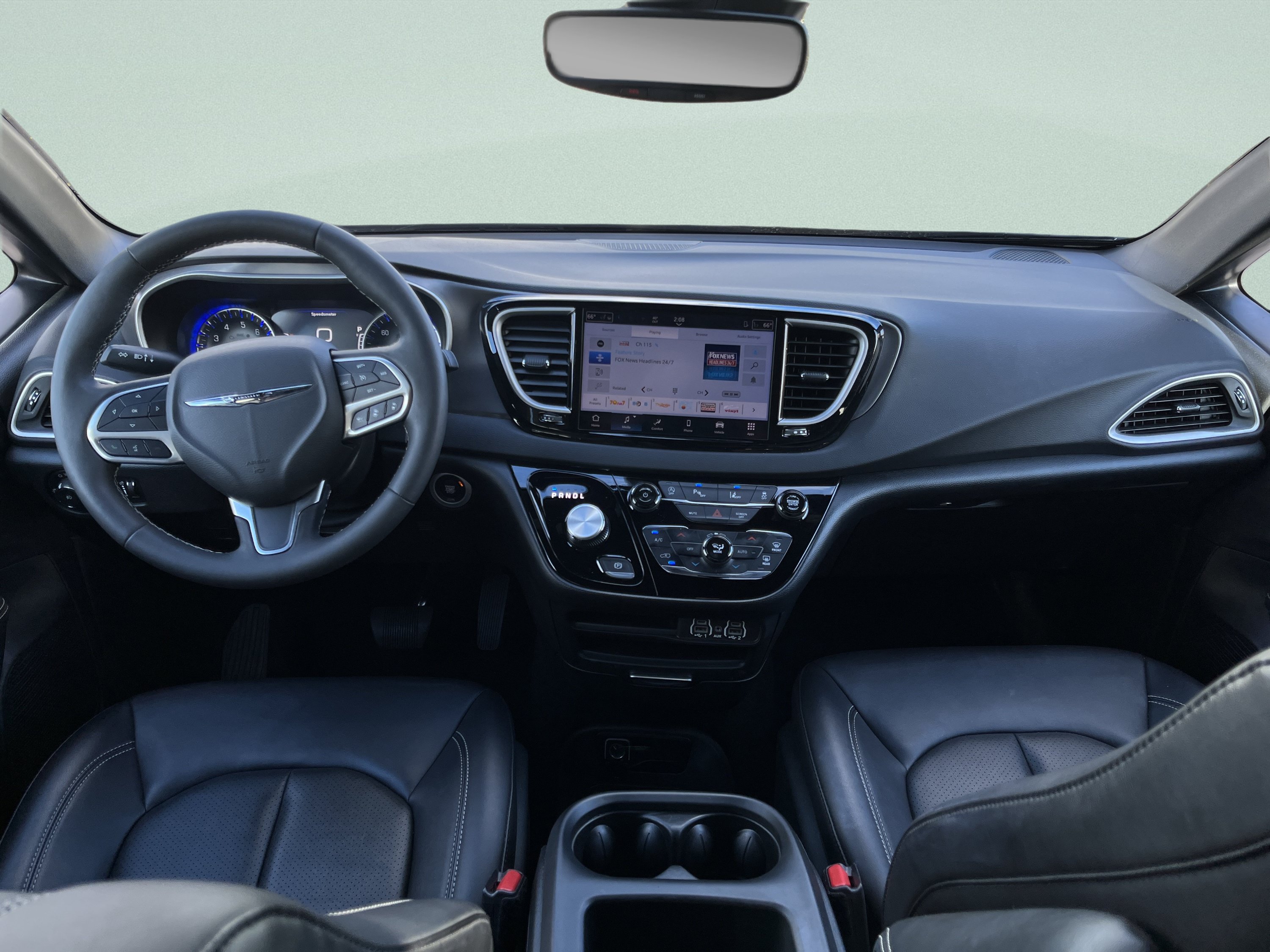 Used 2025 Chrysler Pacifica Select FWD image 20
