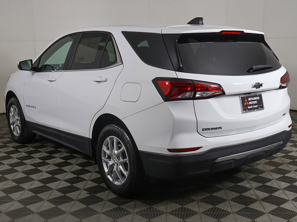 Used 2024 Chevrolet Equinox LT AWD/4WD image 9