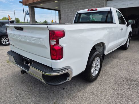 Used 2022 Chevrolet Silverado 1500 W/T RWD image 3