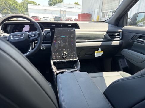 New 2027 GMC Terrain AT4 w/ Convenience Package III AWD/4WD image 17