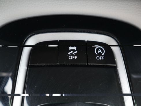 Used 2024 Toyota Corolla Cross LE w/ Moonroof Package AWD/4WD image 24