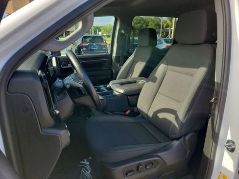 Used 2024 GMC Sierra 1500 SLE image 19