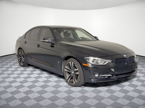 Used 2018 BMW 330e w/ Premium Package RWD image 7