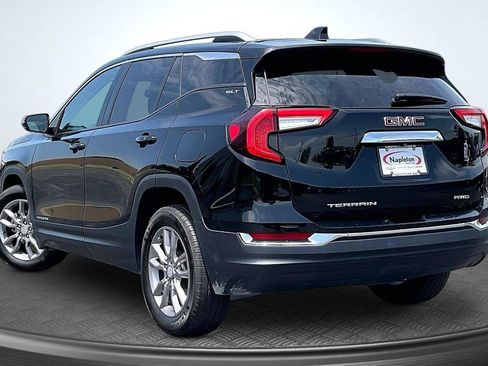 Used 2024 GMC Terrain SLT AWD/4WD image 14