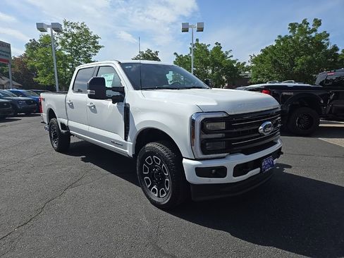 New 2025 Ford F250 Platinum image 3