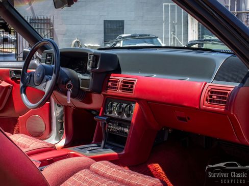 Used 1989 Ford Mustang LX RWD image 15