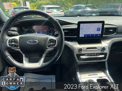 Used 2023 Ford Explorer XLT w/ Equipment Group 202A AWD/4WD image 12