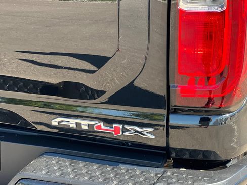 Used 2024 GMC Canyon AT4X AWD/4WD image 23