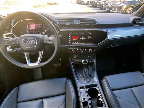 Used 2025 Audi Q3 2.0T Premium w/ Convenience Package image 15