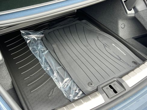 New 2026 Porsche Taycan 4S AWD/4WD image 21